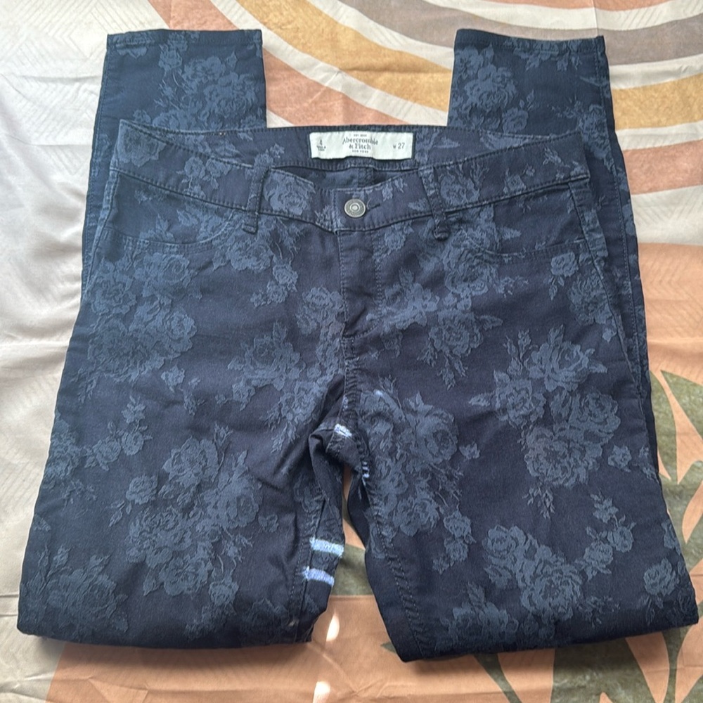 Abercrombie & Fitch Navy Blue Floral Pants